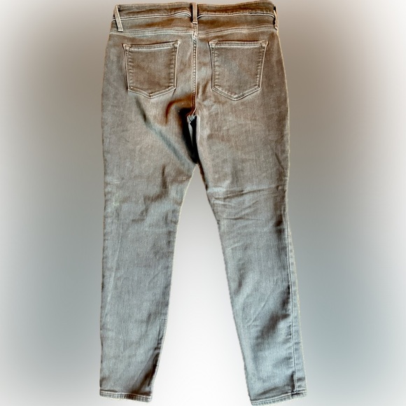 Old Navy Rockstar Super Skinny Black Jeans - Like New - Picture 2 of 2